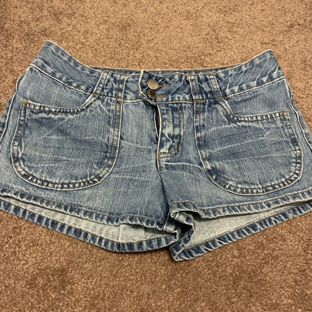 ⭐️Piping Hot Denim Jean shorts